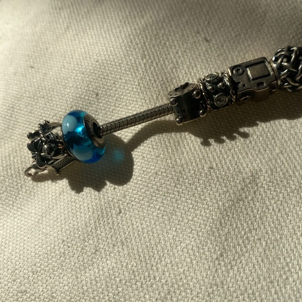 18 charms on Pandora bracelet - Picture 2 of 5
